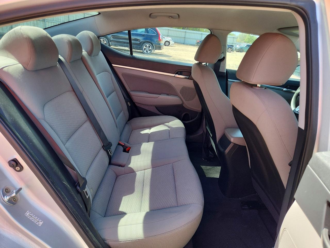 2019 HYUNDAI ELANTRA SEL photo 10