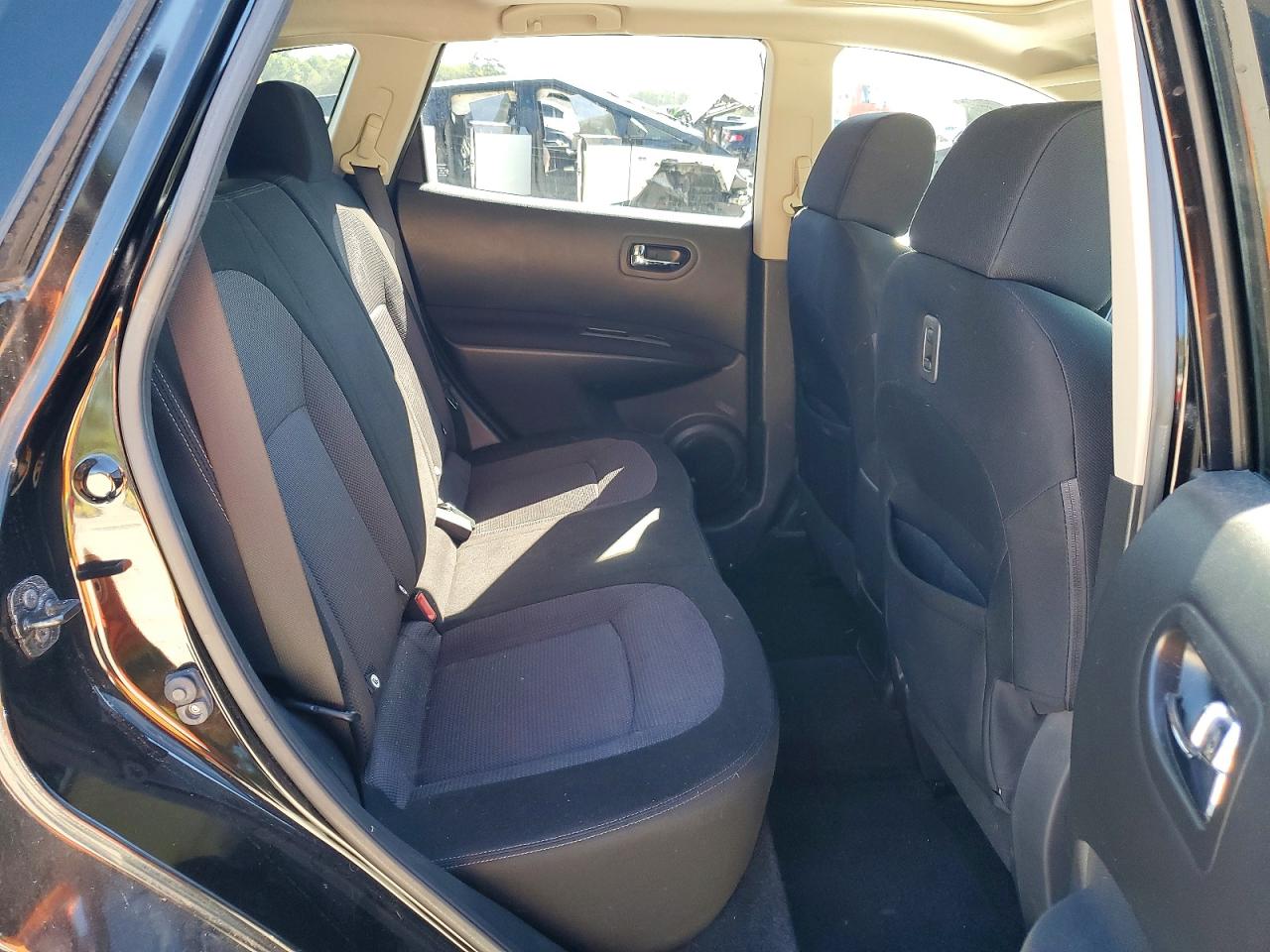 2013 NISSAN ROGUE S photo 11