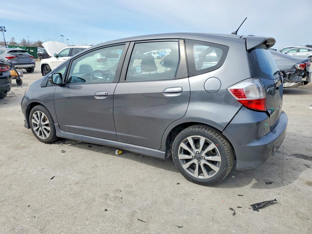2013 HONDA FIT SPORT photo 2