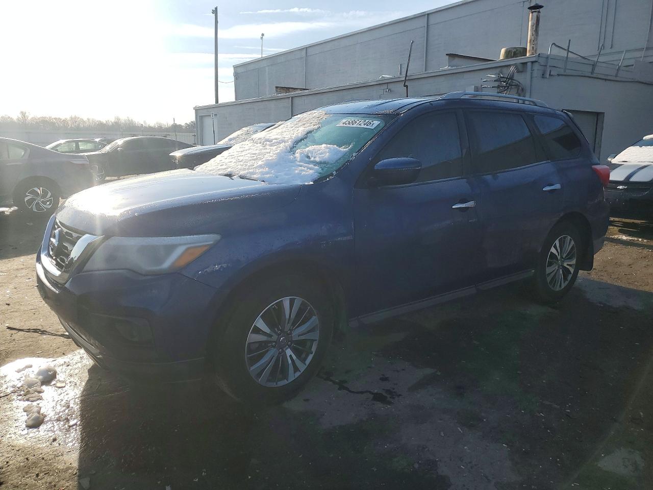 2017 NISSAN PATHFINDER