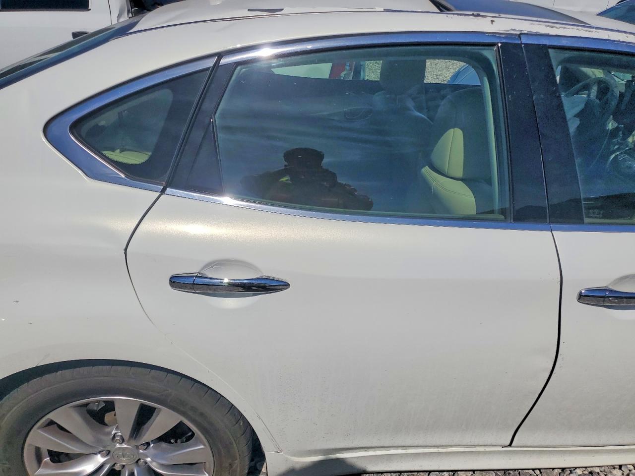2012 INFINITI M37 X photo 28