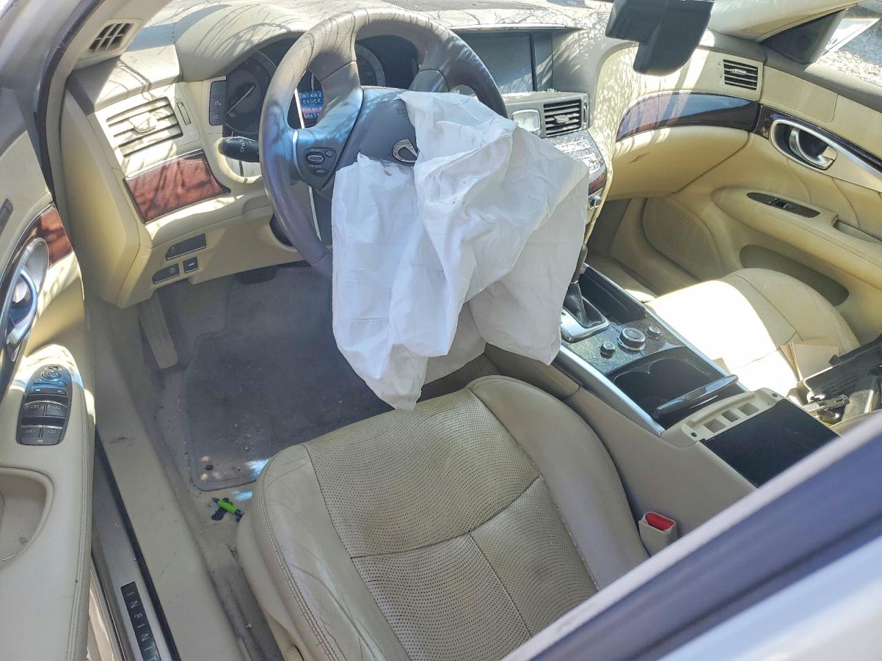 2012 INFINITI M37 X photo 22