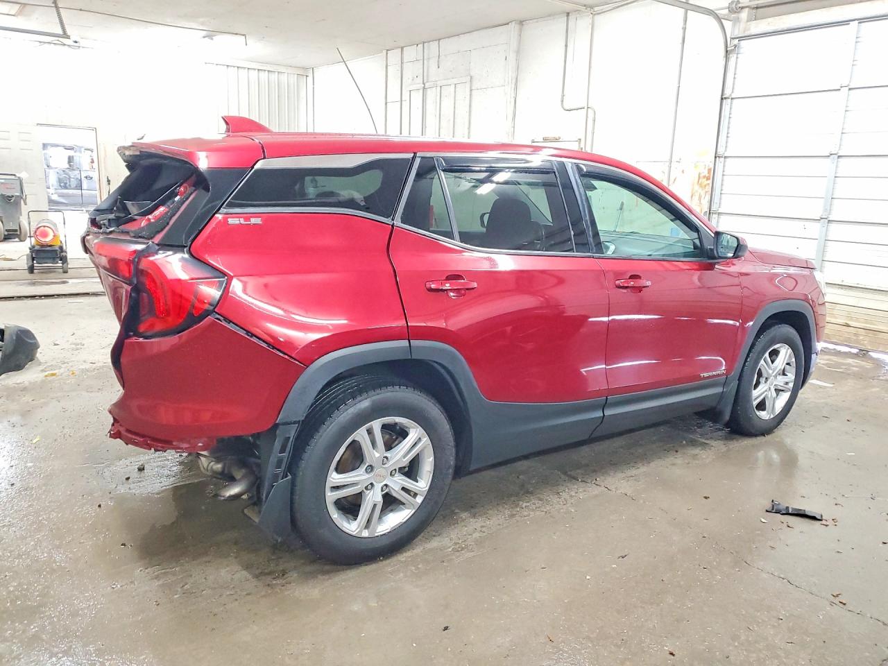 2018 GMC TERRAIN SLE photo 3