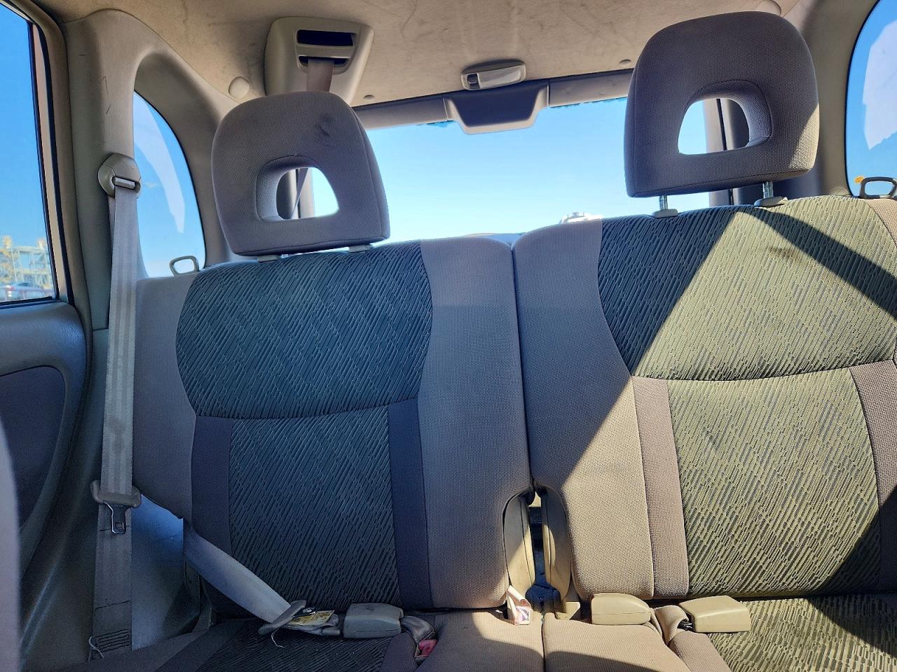 2001 TOYOTA RAV4 photo 10