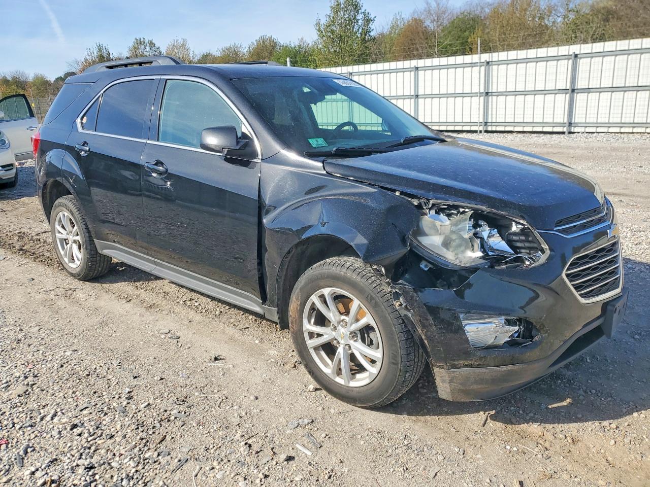 2016 CHEVROLET EQUINOX LT photo 4