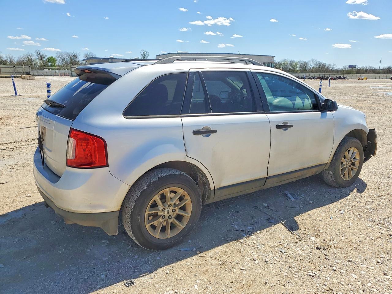 2013 FORD EDGE SE photo 5