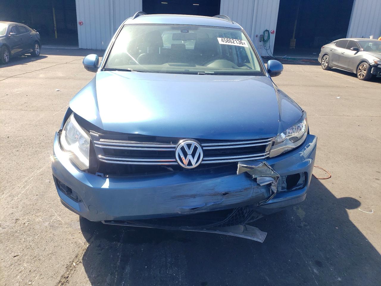 2017 VOLKSWAGEN TIGUAN S photo 9