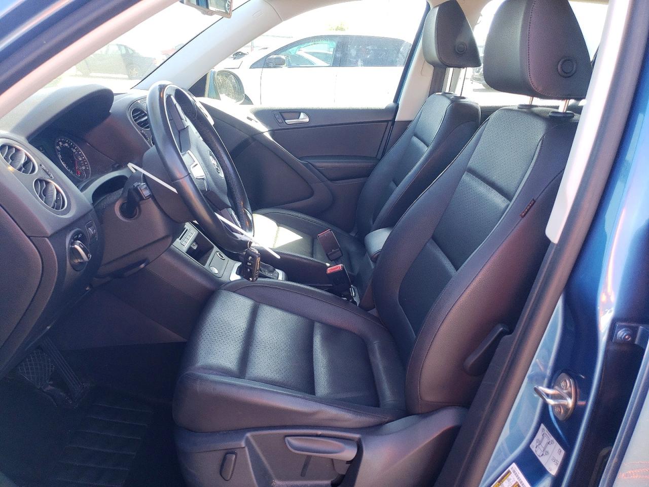 2017 VOLKSWAGEN TIGUAN S photo 13