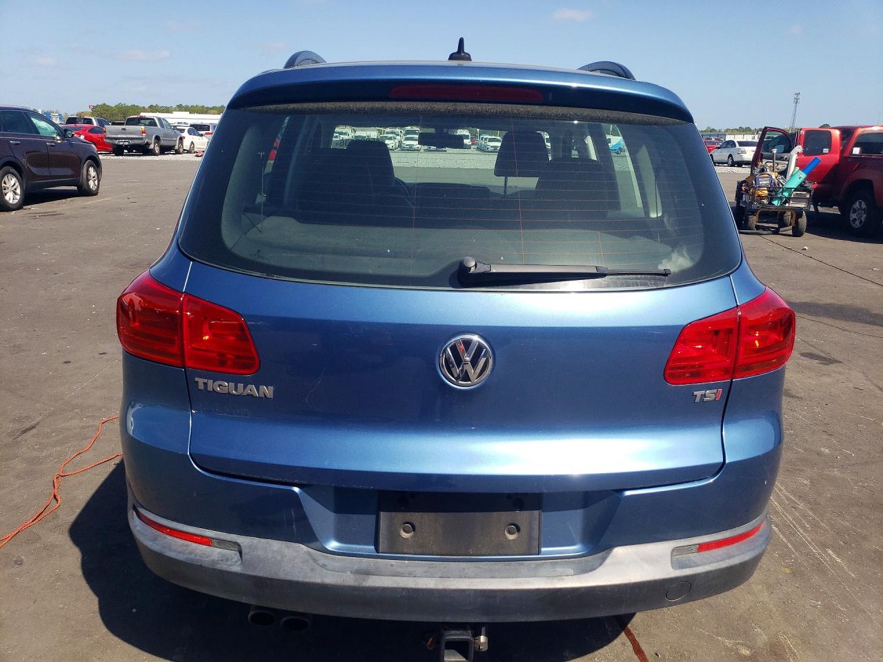 2017 VOLKSWAGEN TIGUAN S photo 11