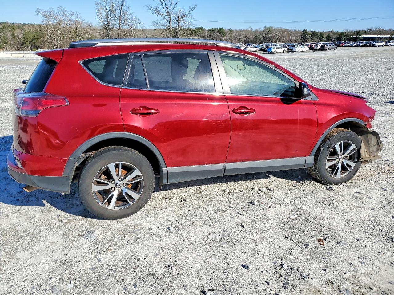 2018 TOYOTA RAV4 XLE photo 9