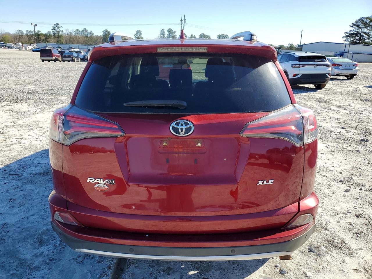 2018 TOYOTA RAV4 XLE photo 21