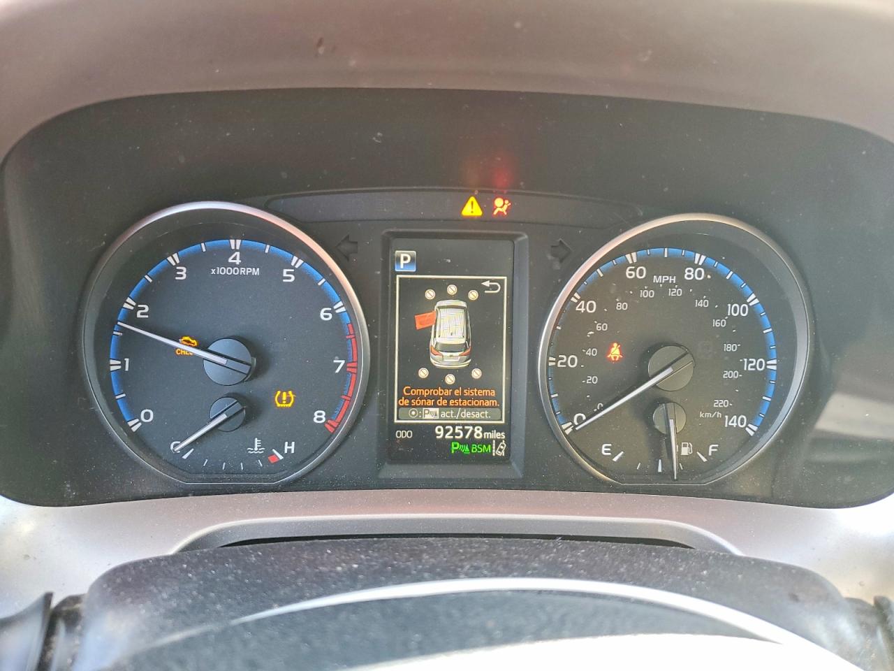 2018 TOYOTA RAV4 XLE photo 33