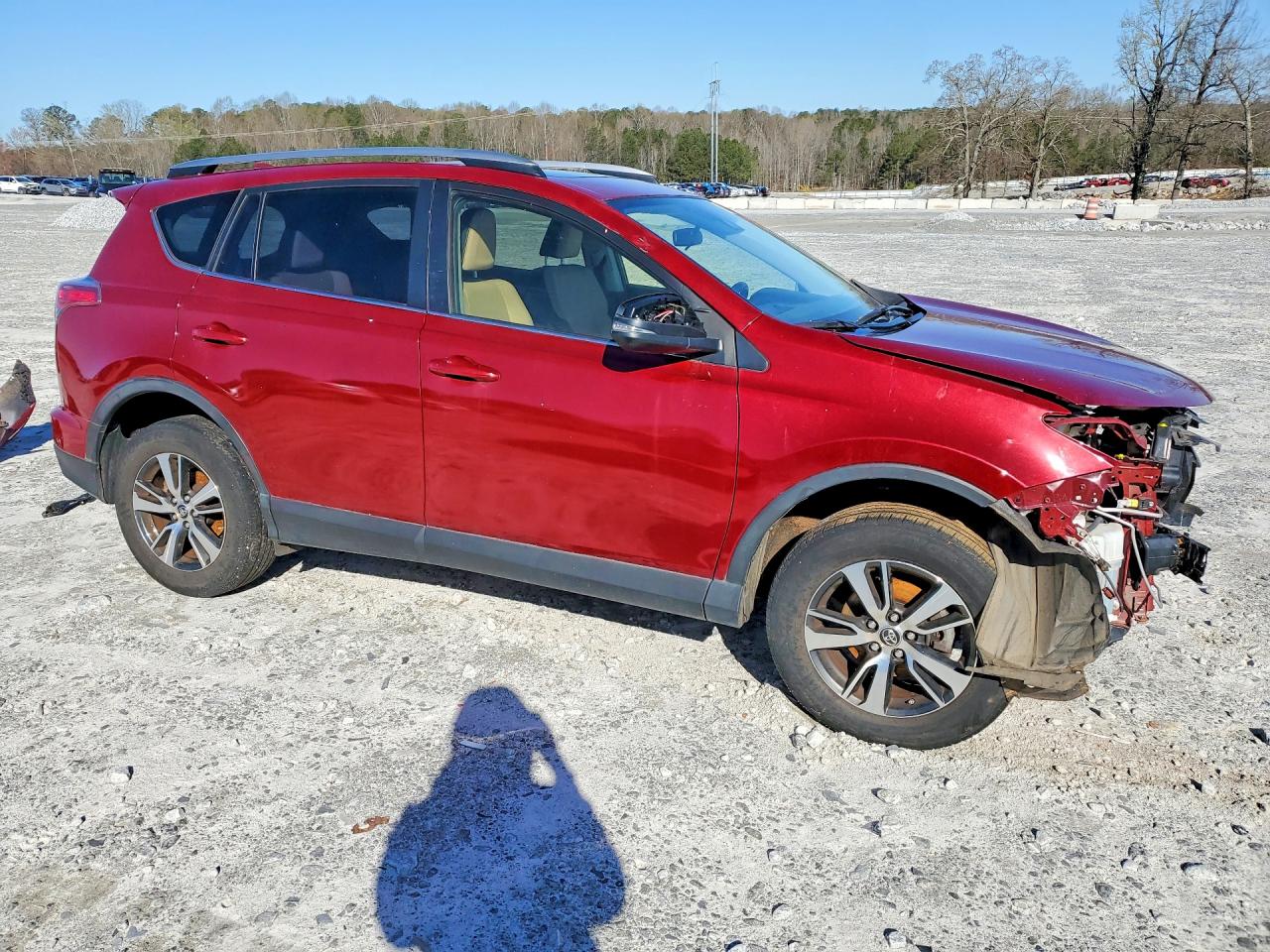 2018 TOYOTA RAV4 XLE photo 13