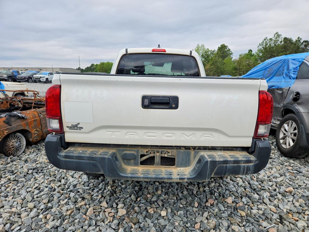 2022 TOYOTA TACOMA SR photo 11