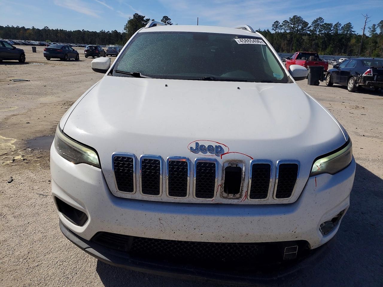 2019 JEEP CHEROKEE LATITUDE photo 9