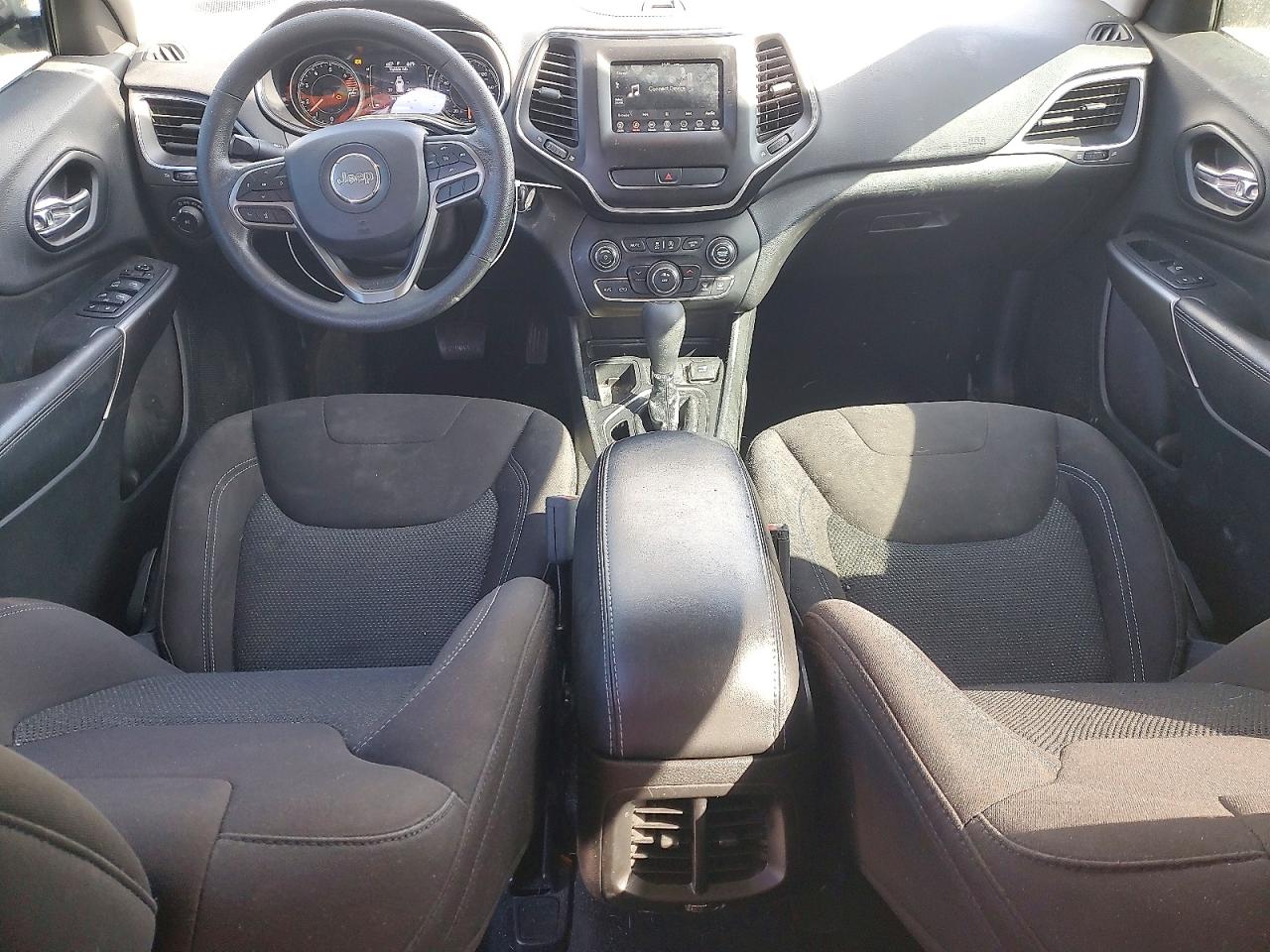 2019 JEEP CHEROKEE LATITUDE photo 15
