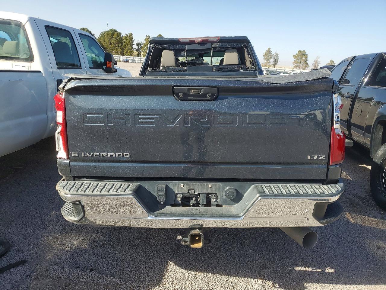 2020 CHEVROLET SILVERADO K3500 LTZ photo 6