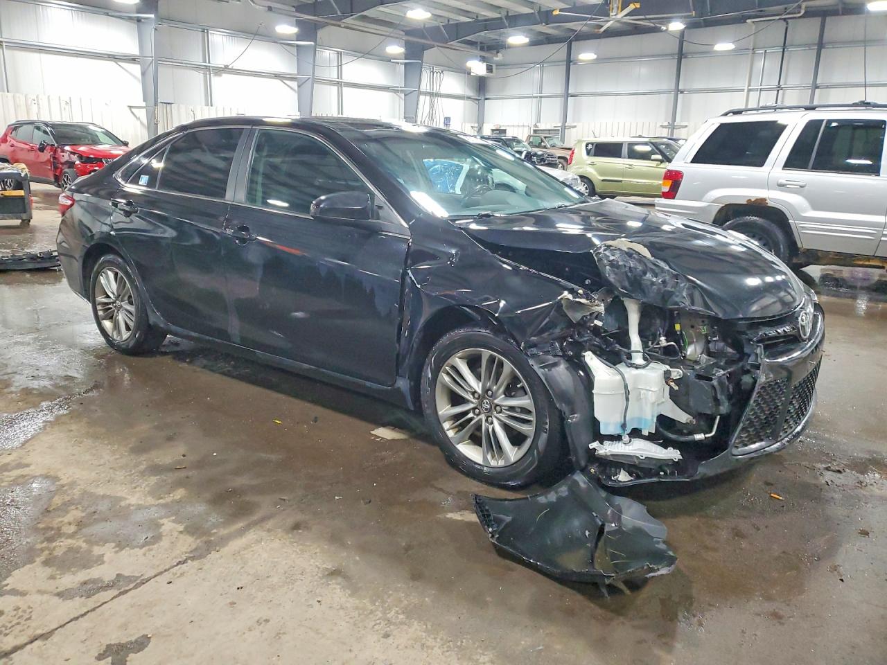 2016 TOYOTA CAMRY SE photo 10