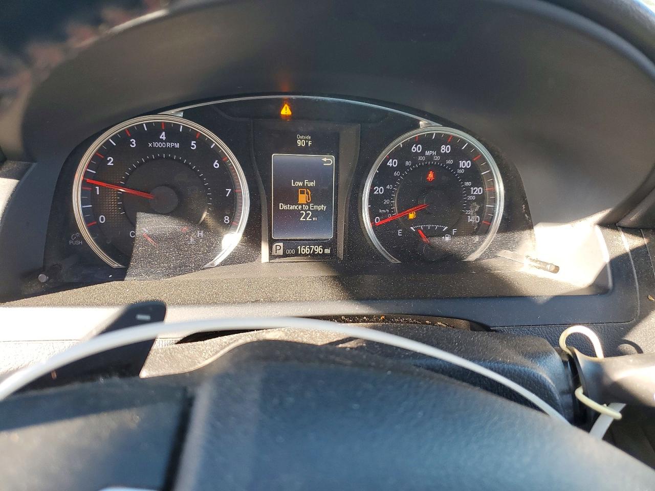 2015 TOYOTA CAMRY SE photo 9
