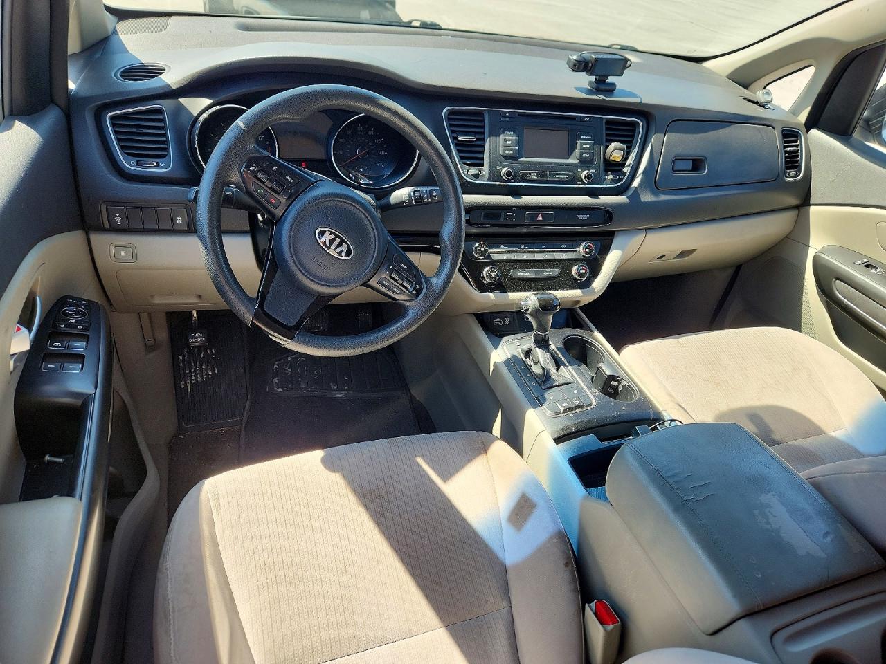 2016 KIA SEDONA LX photo 22