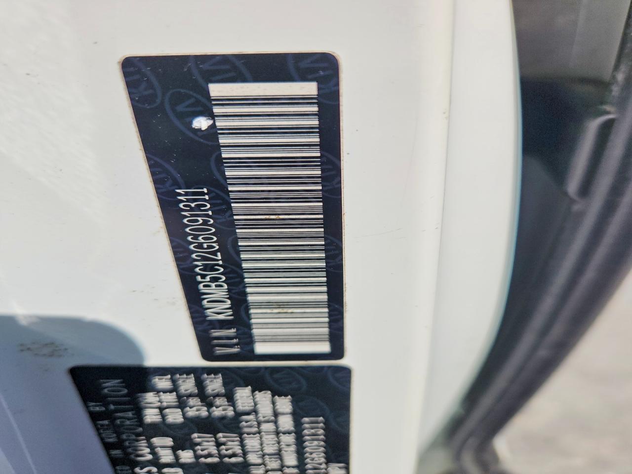 2016 KIA SEDONA LX photo 37