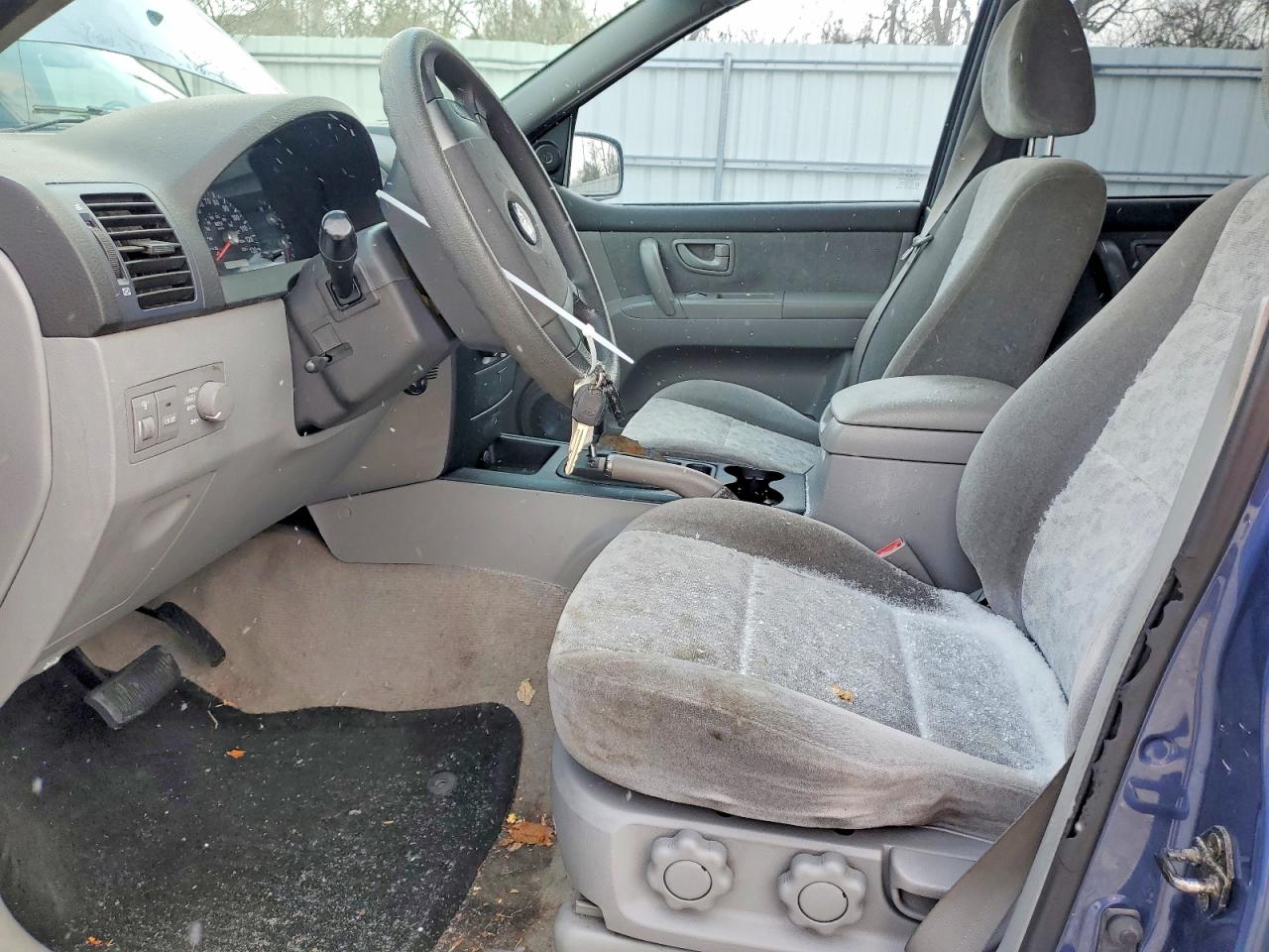 2005 KIA SORENTO LX photo 7