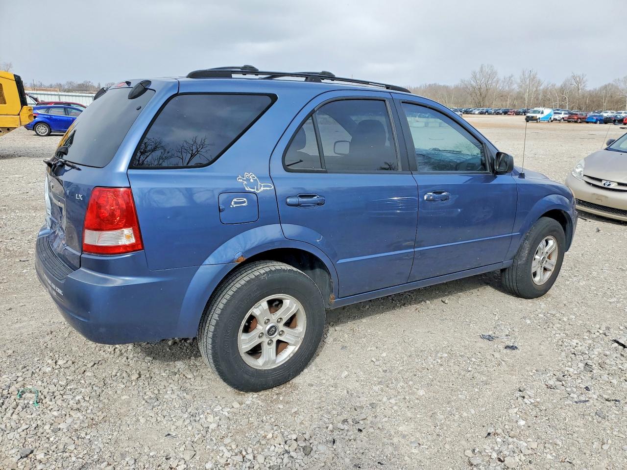 2005 KIA SORENTO LX photo 3
