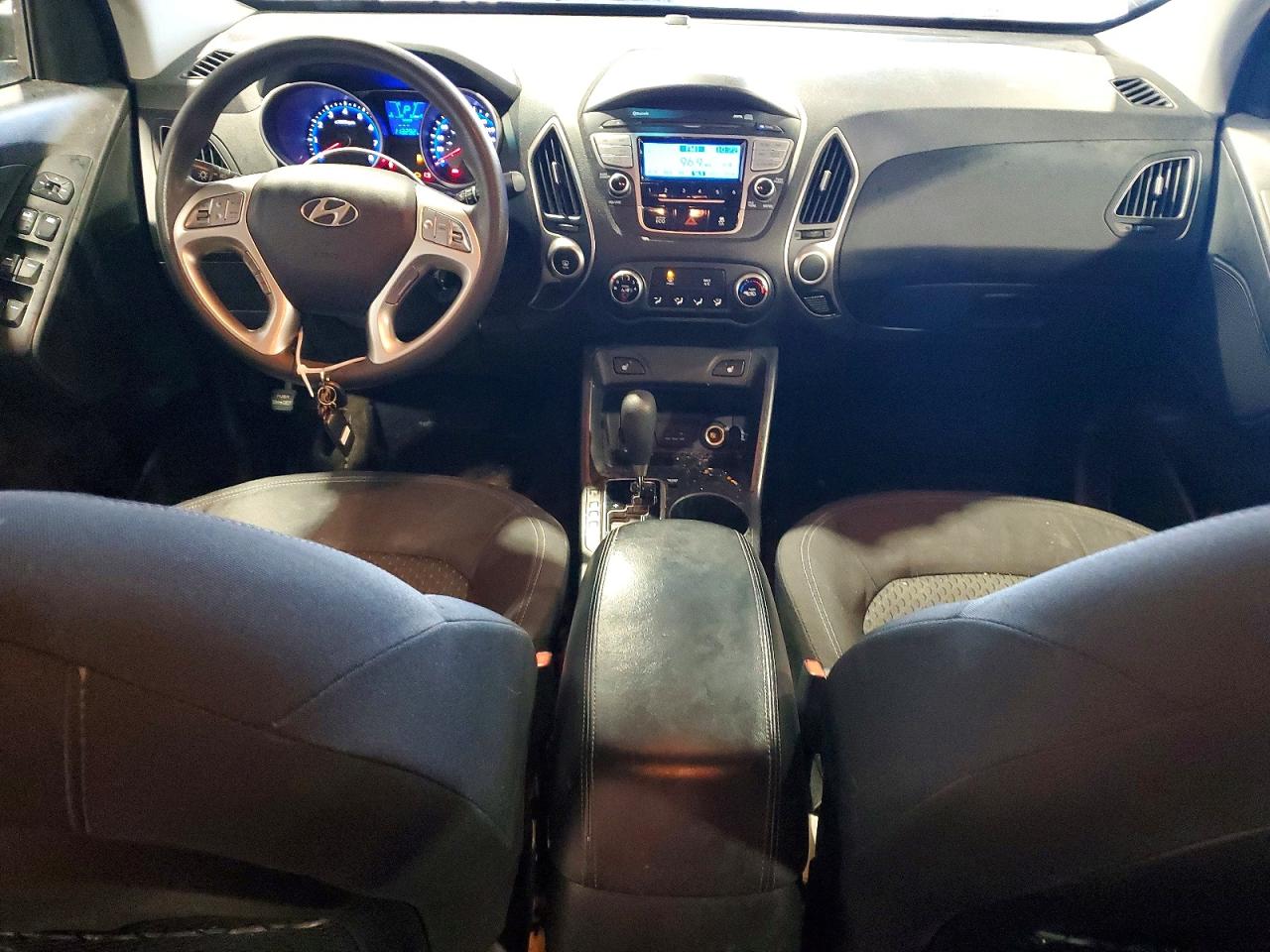 2013 HYUNDAI TUCSON GL photo 8
