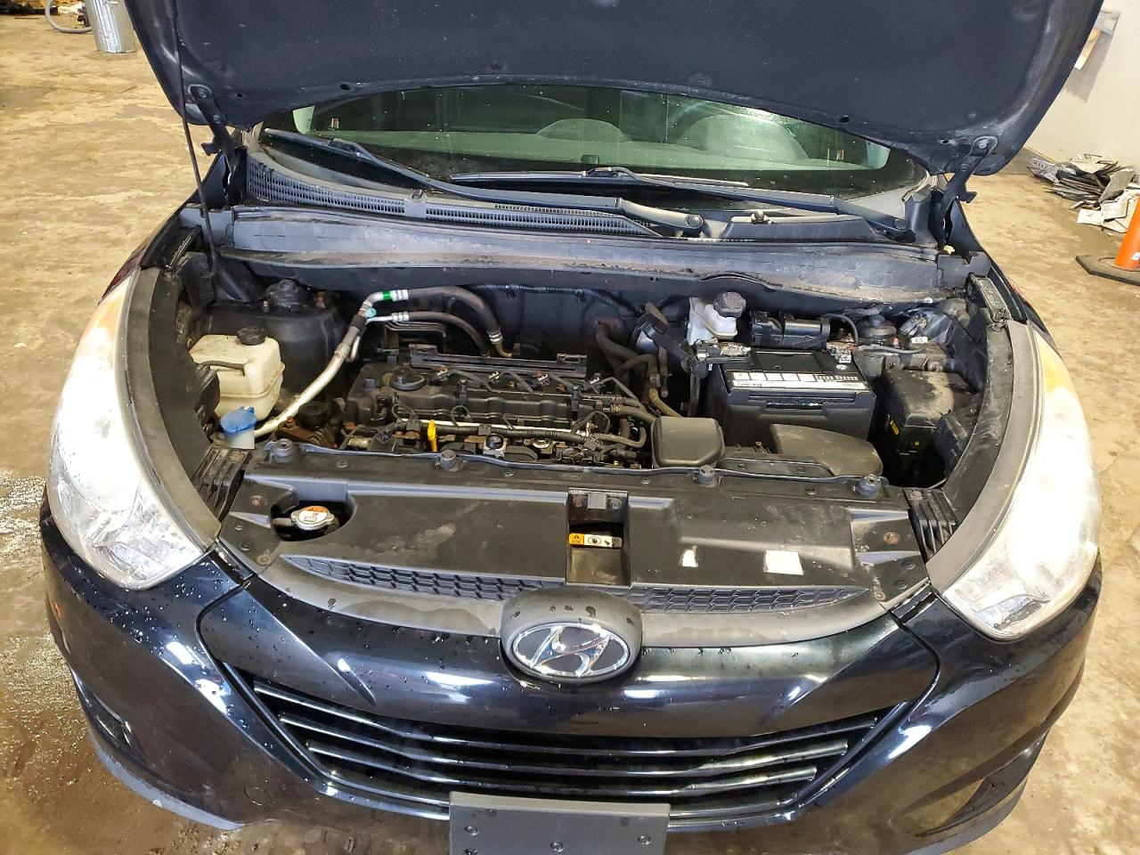 2013 HYUNDAI TUCSON GL photo 12