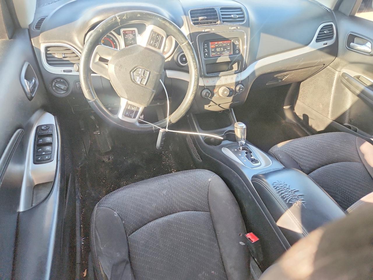 2014 DODGE JOURNEY SXT photo 8