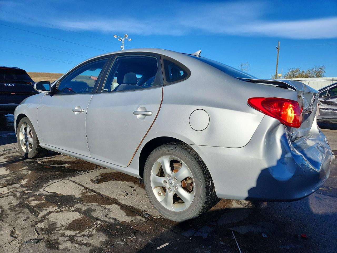 2010 HYUNDAI ELANTRA SE photo 2