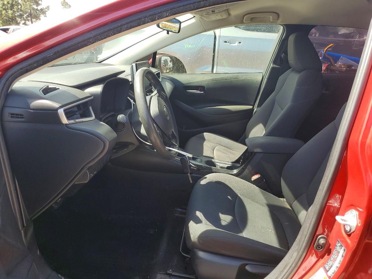 2021 TOYOTA COROLLA LE photo 7