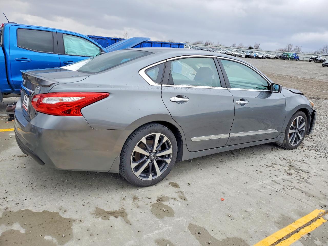 2016 NISSAN ALTIMA 2.5 SR photo 3