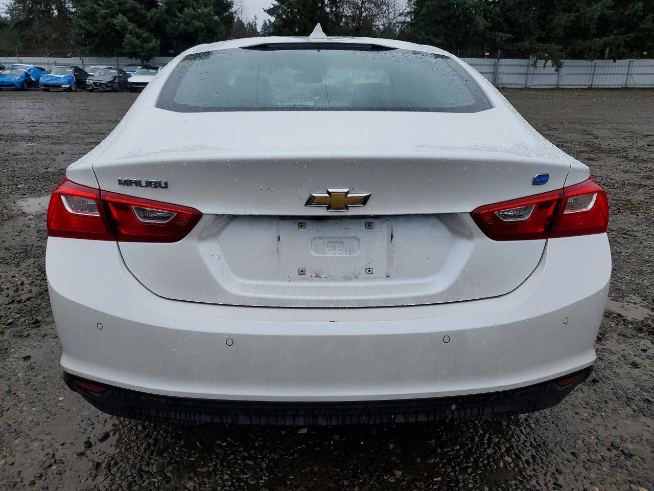 2017 CHEVROLET MALIBU HYBRID photo 6