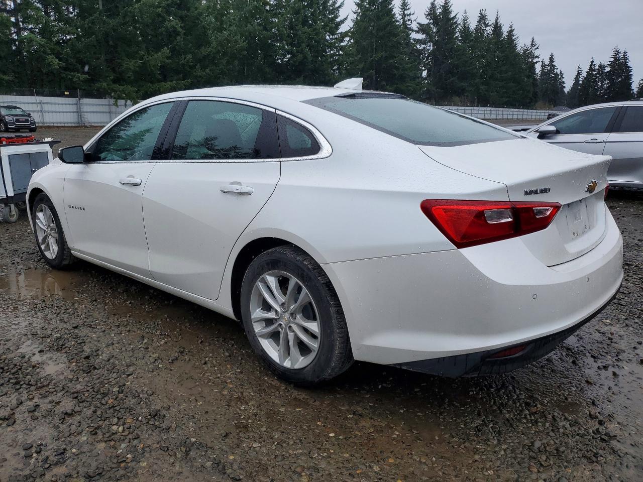 2017 CHEVROLET MALIBU HYBRID photo 2
