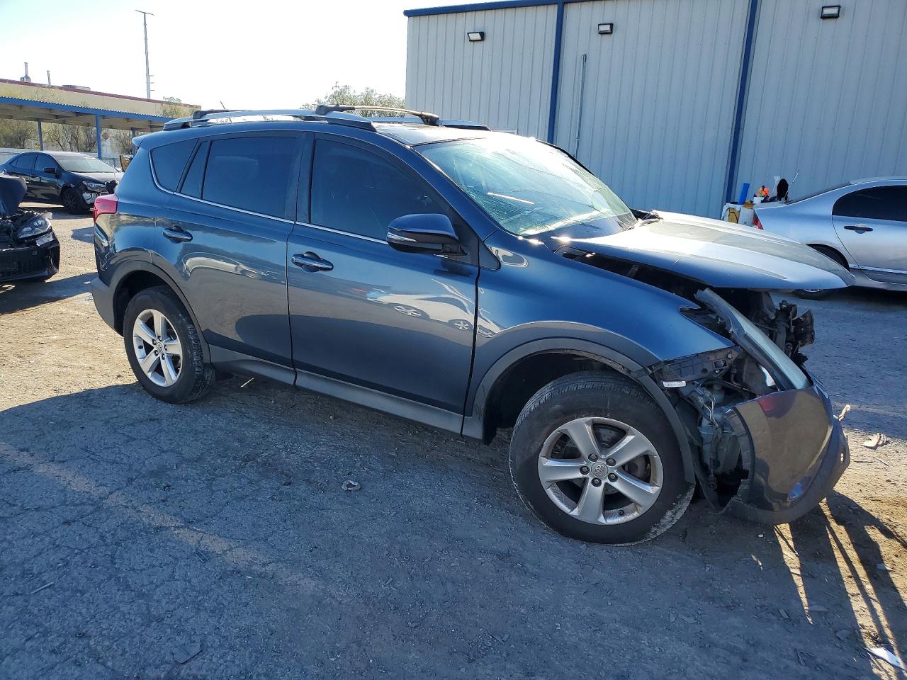 2013 TOYOTA RAV4 XLE photo 10