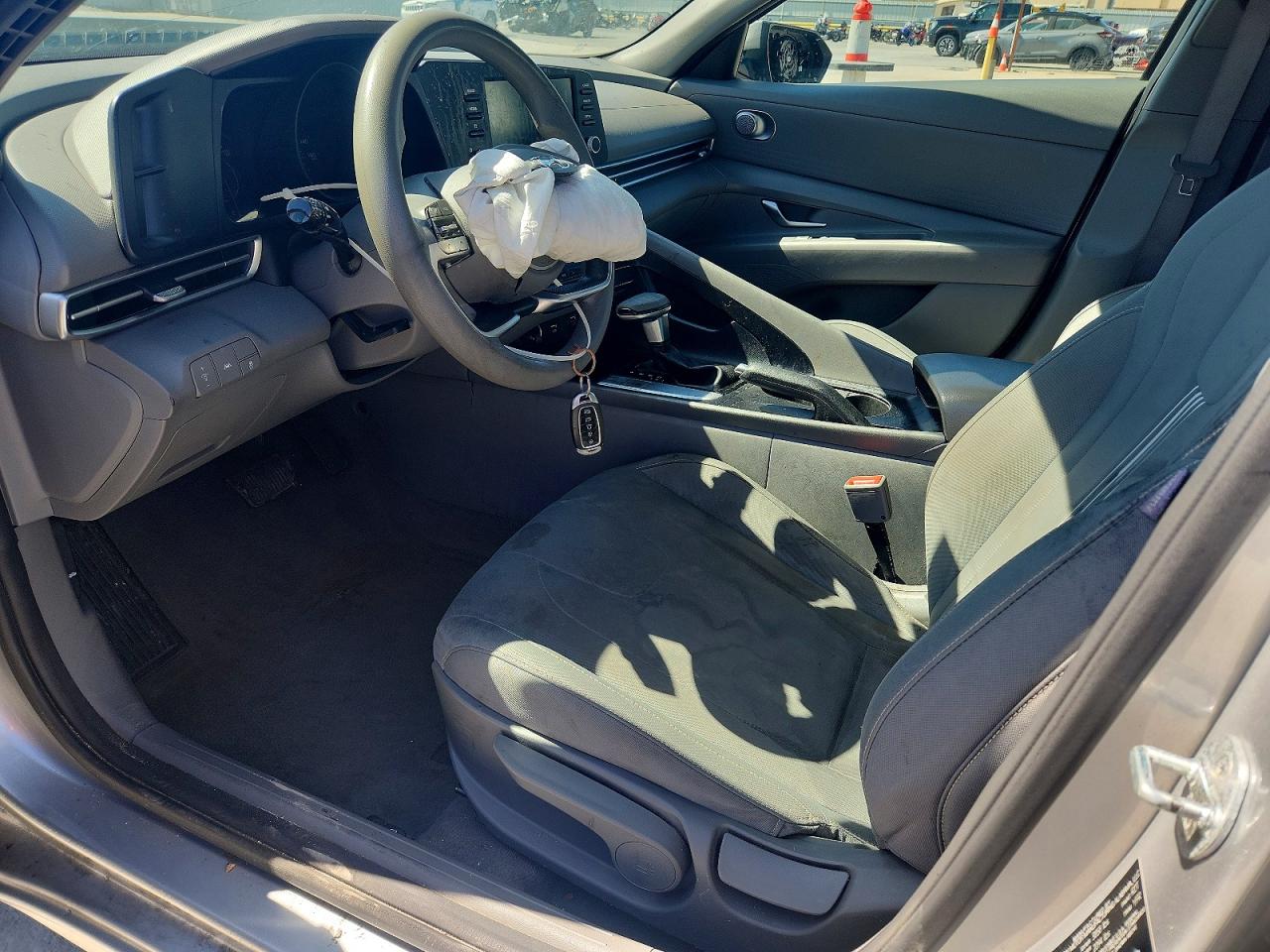 2021 HYUNDAI ELANTRA SEL photo 7