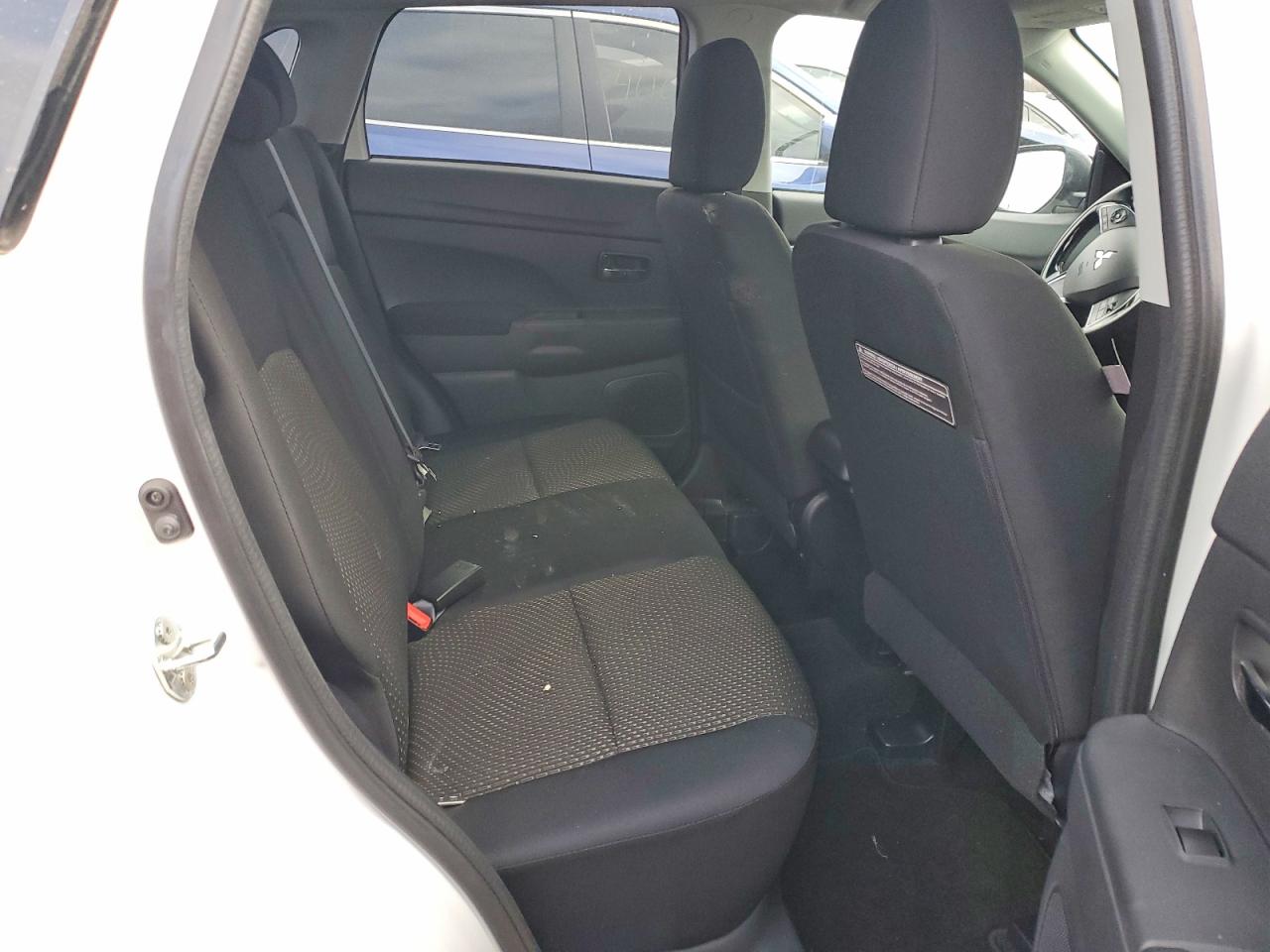 2016 MITSUBISHI OUTLANDER SPORT ES photo 10