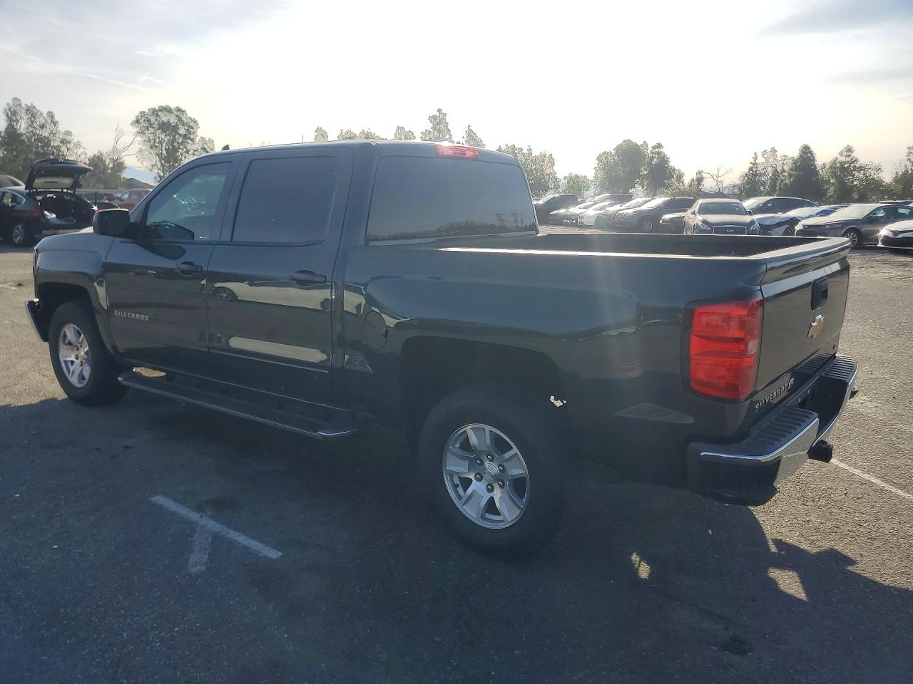 2017 CHEVROLET SILVERADO C1500 LT photo 3