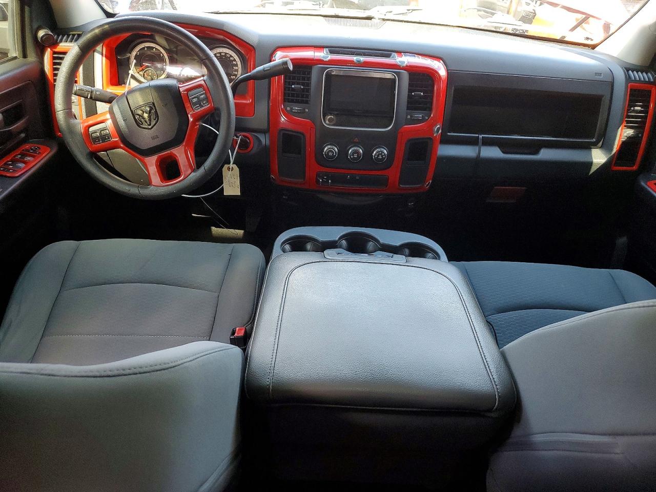 2014 RAM 1500 ST photo 15