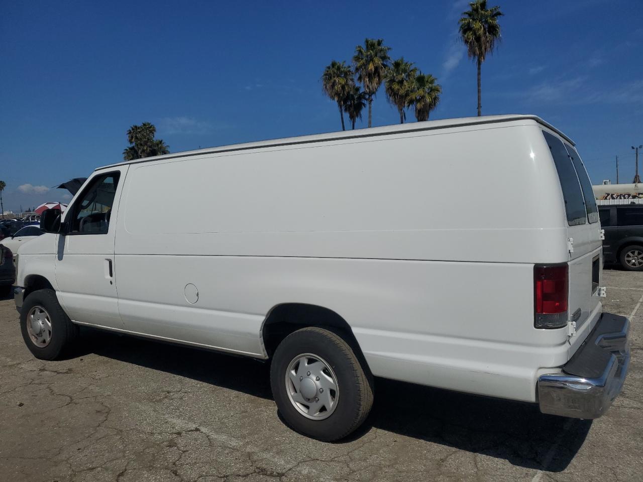 2008 FORD ECONOLINE E350 SUPER DUTY VAN photo 3