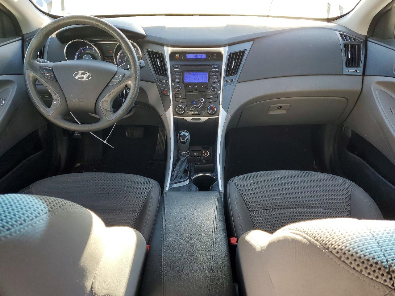 2012 HYUNDAI SONATA GLS photo 22
