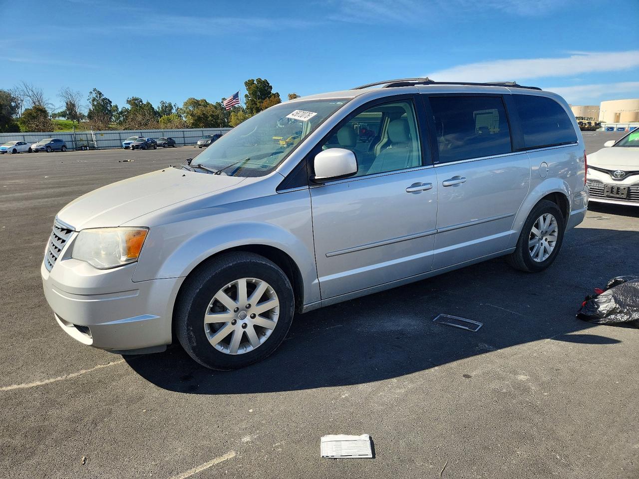 2008 CHRYSLER TOWN & COUNTRY