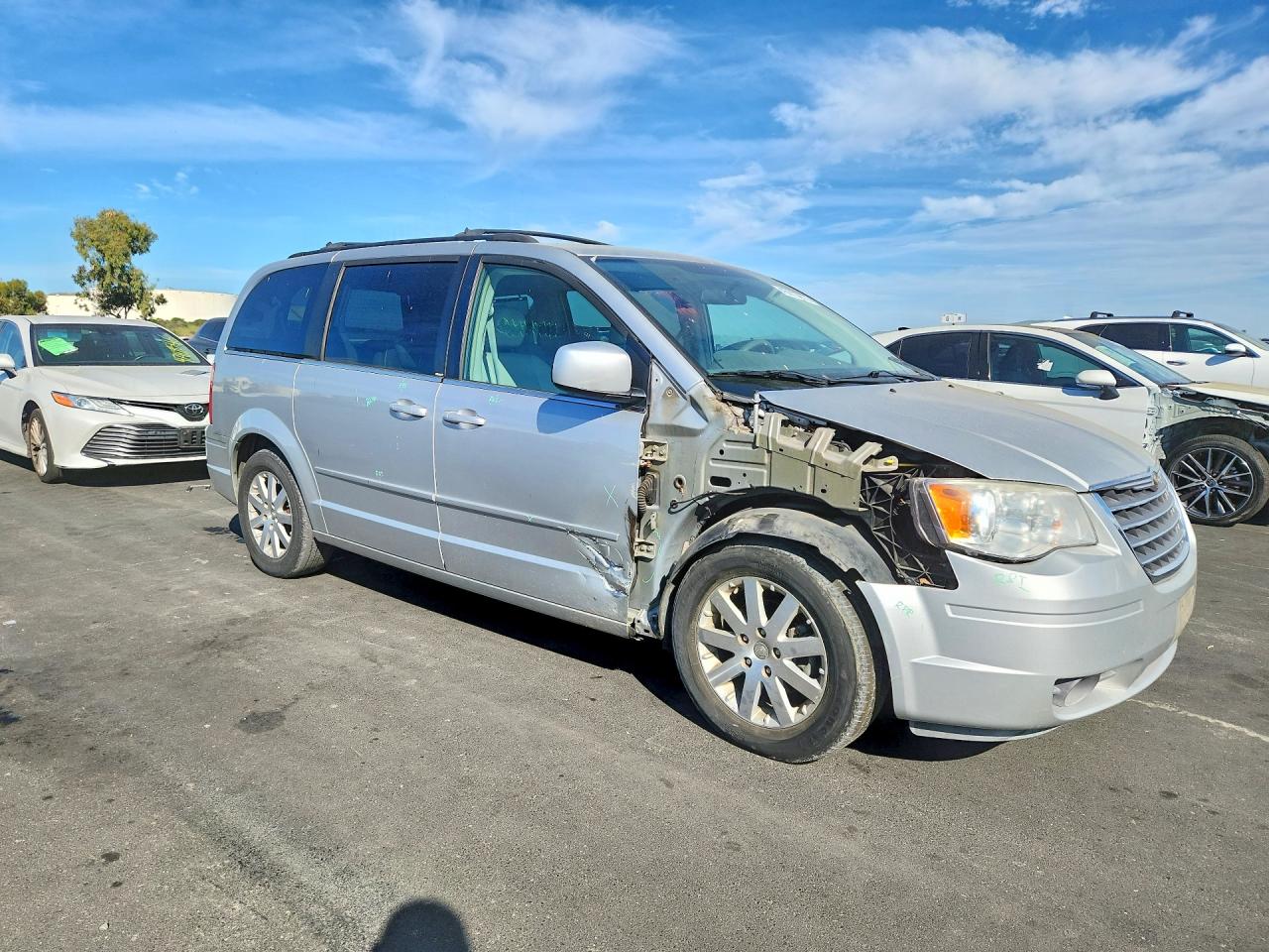 2008 CHRYSLER TOWN & COUNTRY TOURING photo 7