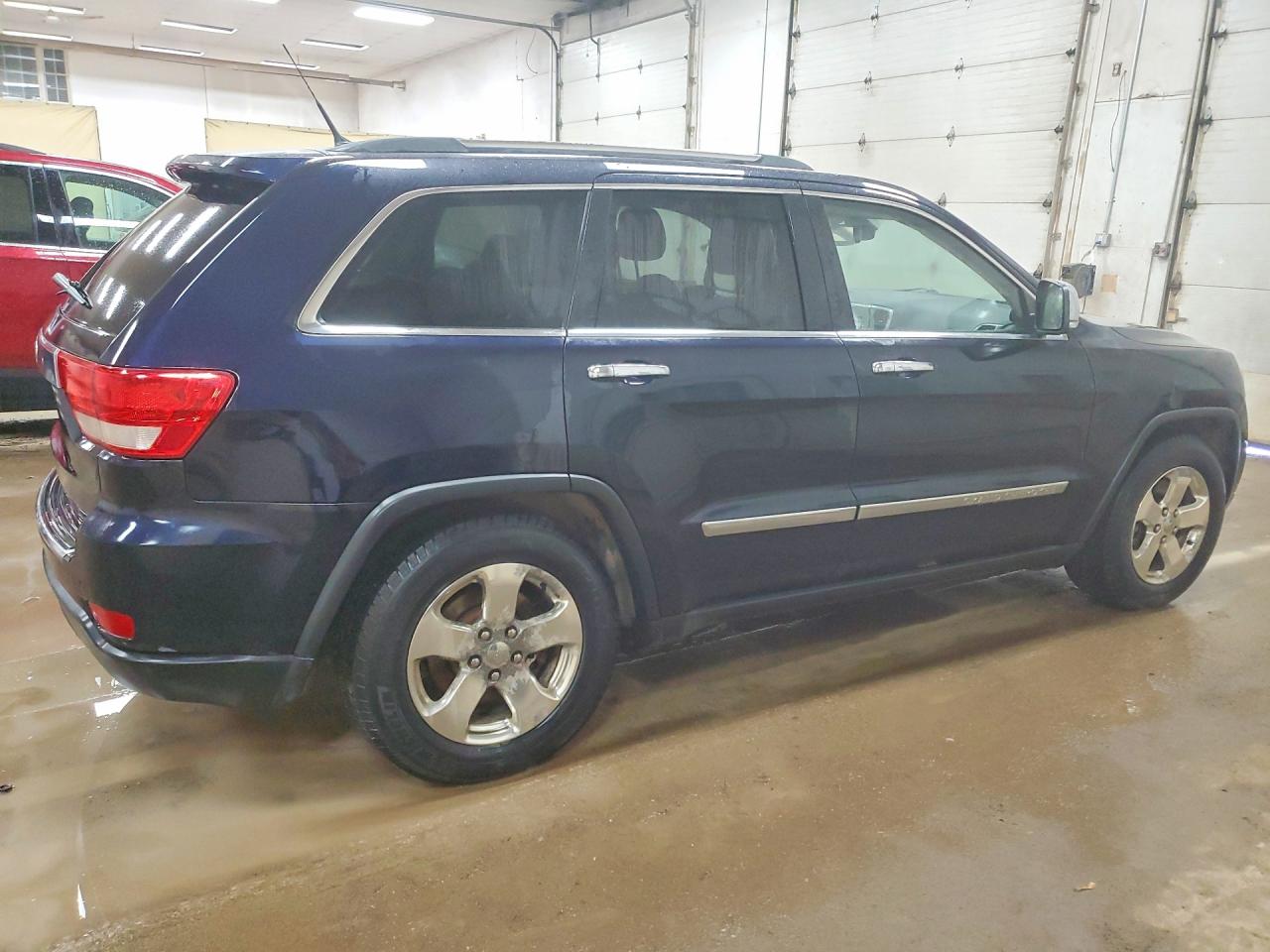 2011 JEEP GRAND CHEROKEE LIMITED photo 5