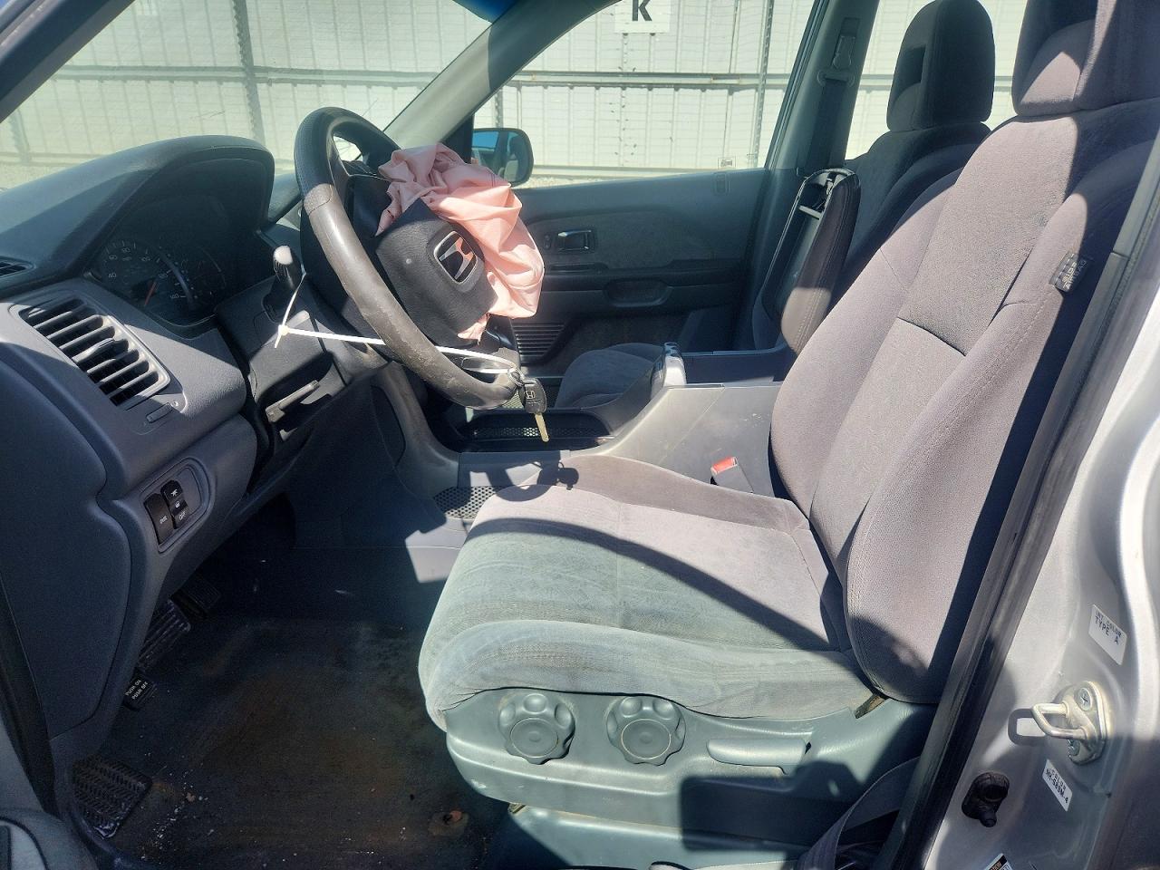 2005 HONDA PILOT LX photo 7