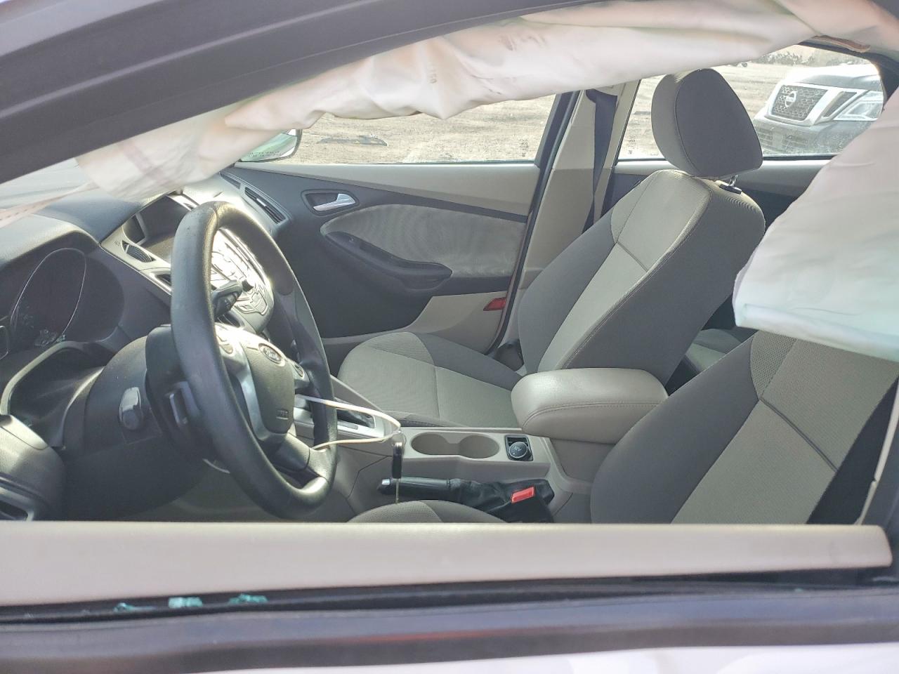 2013 FORD FOCUS SE photo 13
