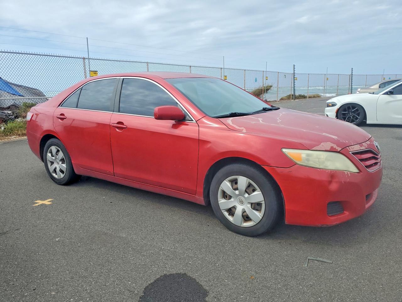 2010 TOYOTA CAMRY LE photo 10