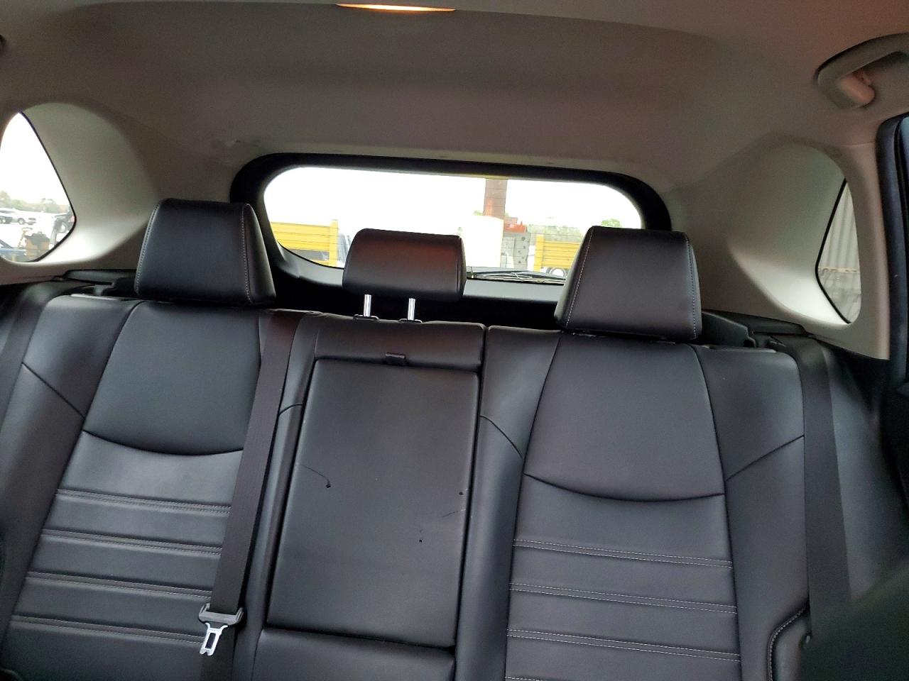 2021 TOYOTA RAV4 XLE PREMIUM photo 19