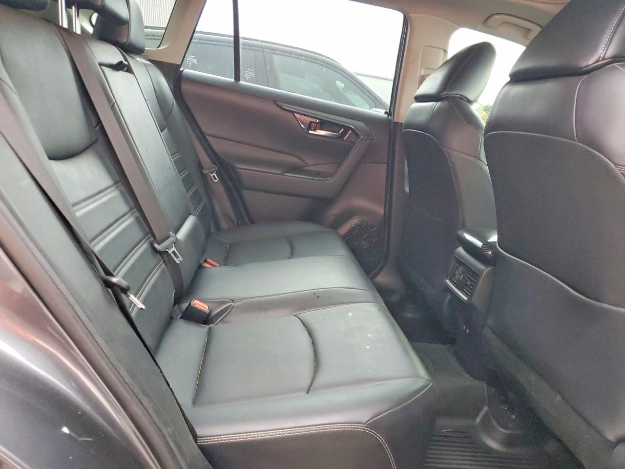 2021 TOYOTA RAV4 XLE PREMIUM photo 21